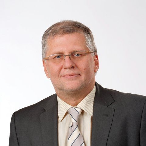 Dr. Krzysztof P. Rożnowski